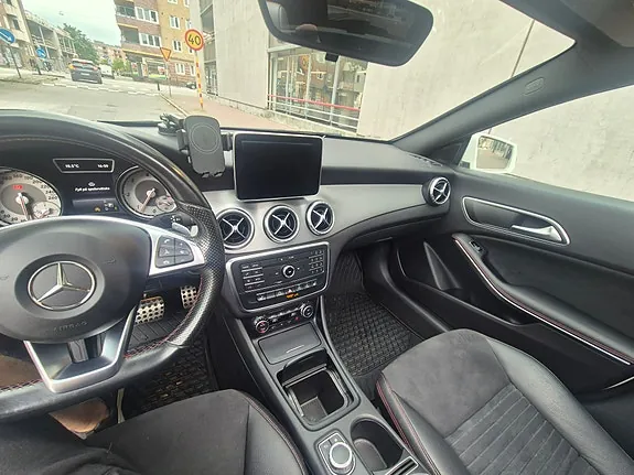 Mercedes-Benz Cla200 2015 photo 5