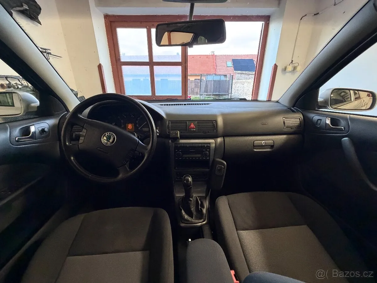 Skoda Octavia 2004 photo 4