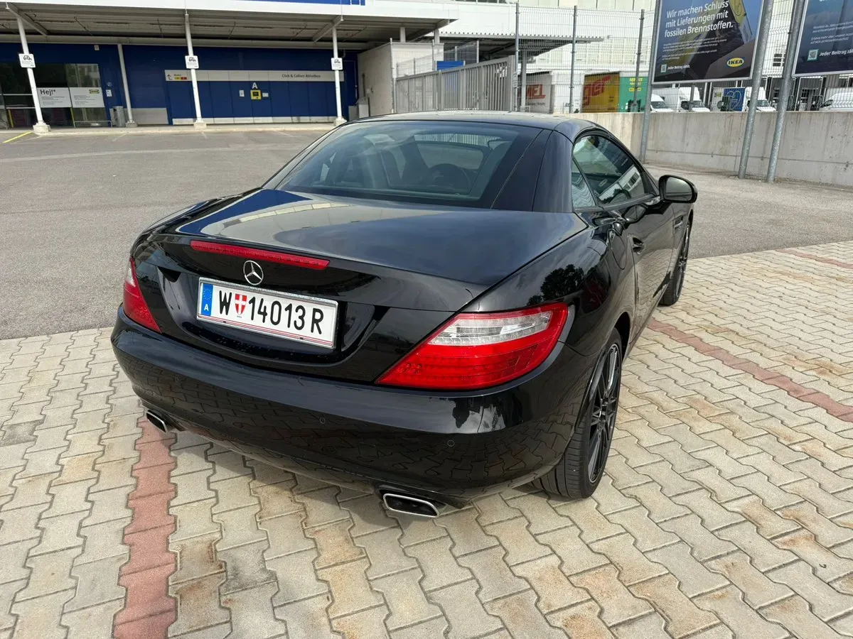 Mercedes-Benz Slk-Class 2012 photo 2