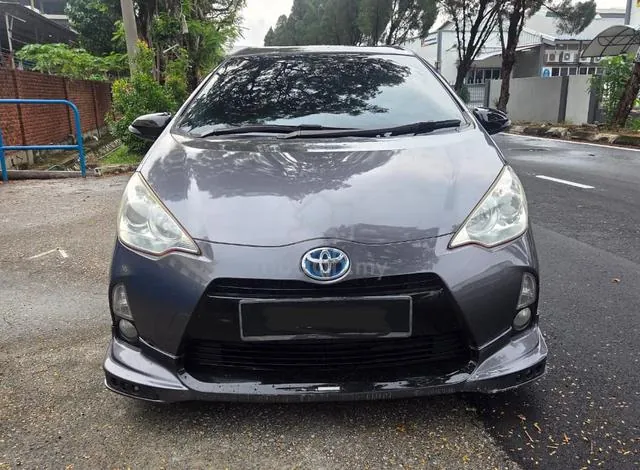 Toyota Prius C