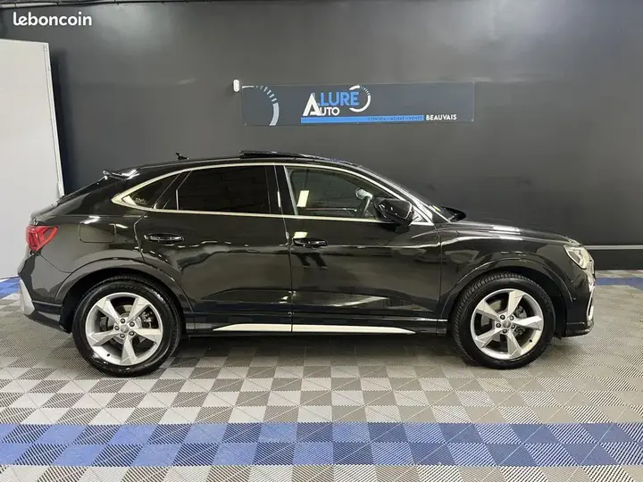 Audi Q3 2020 photo 2