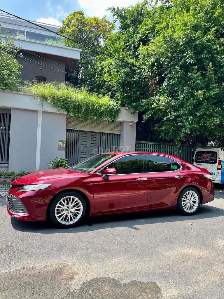 Toyota Camry 2019 photo 4