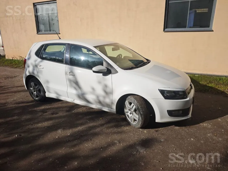 Volkswagen Polo 2011 photo 4