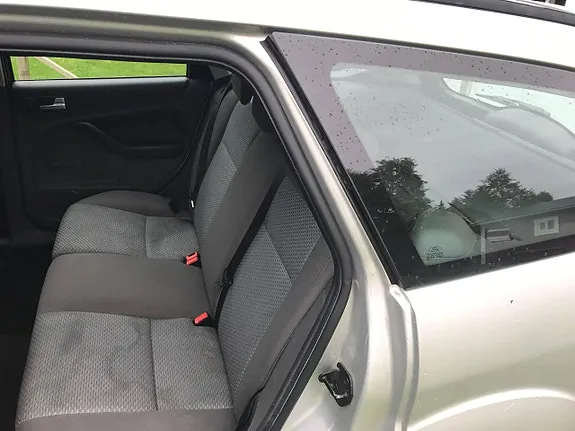 Ford Focus 2007 photo 2