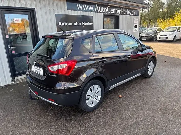 Suzuki S-Cross 2014 photo 4