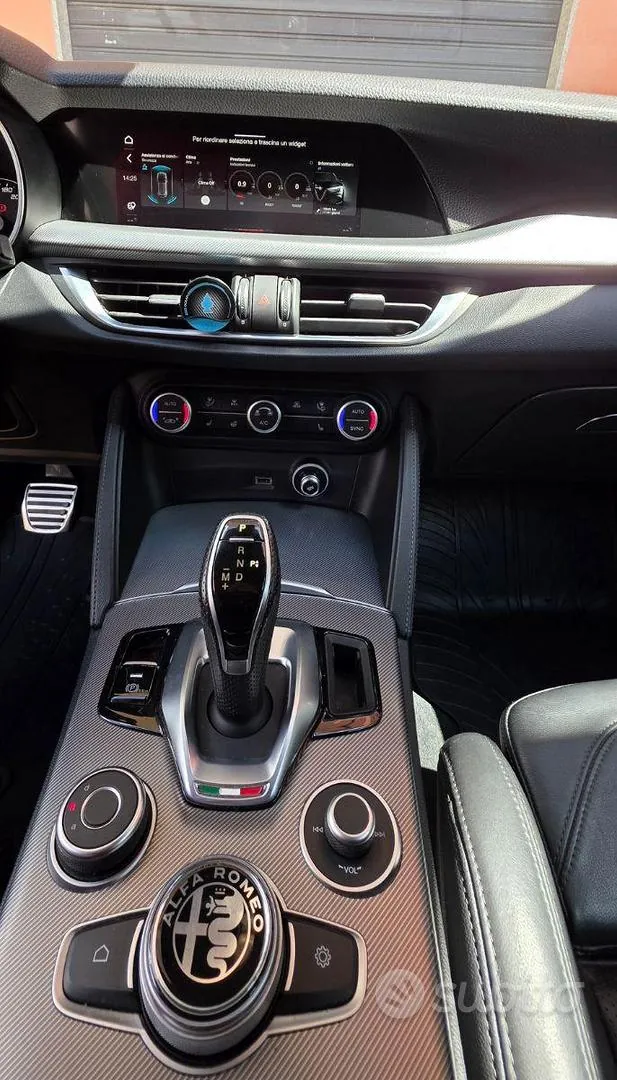 Alfa Romeo Stelvio 2021 photo 4