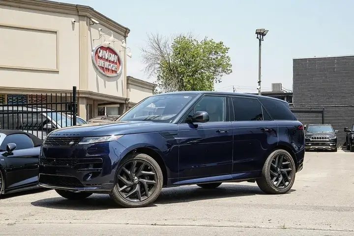 Land Rover Range Rover Sport 2023 photo 2