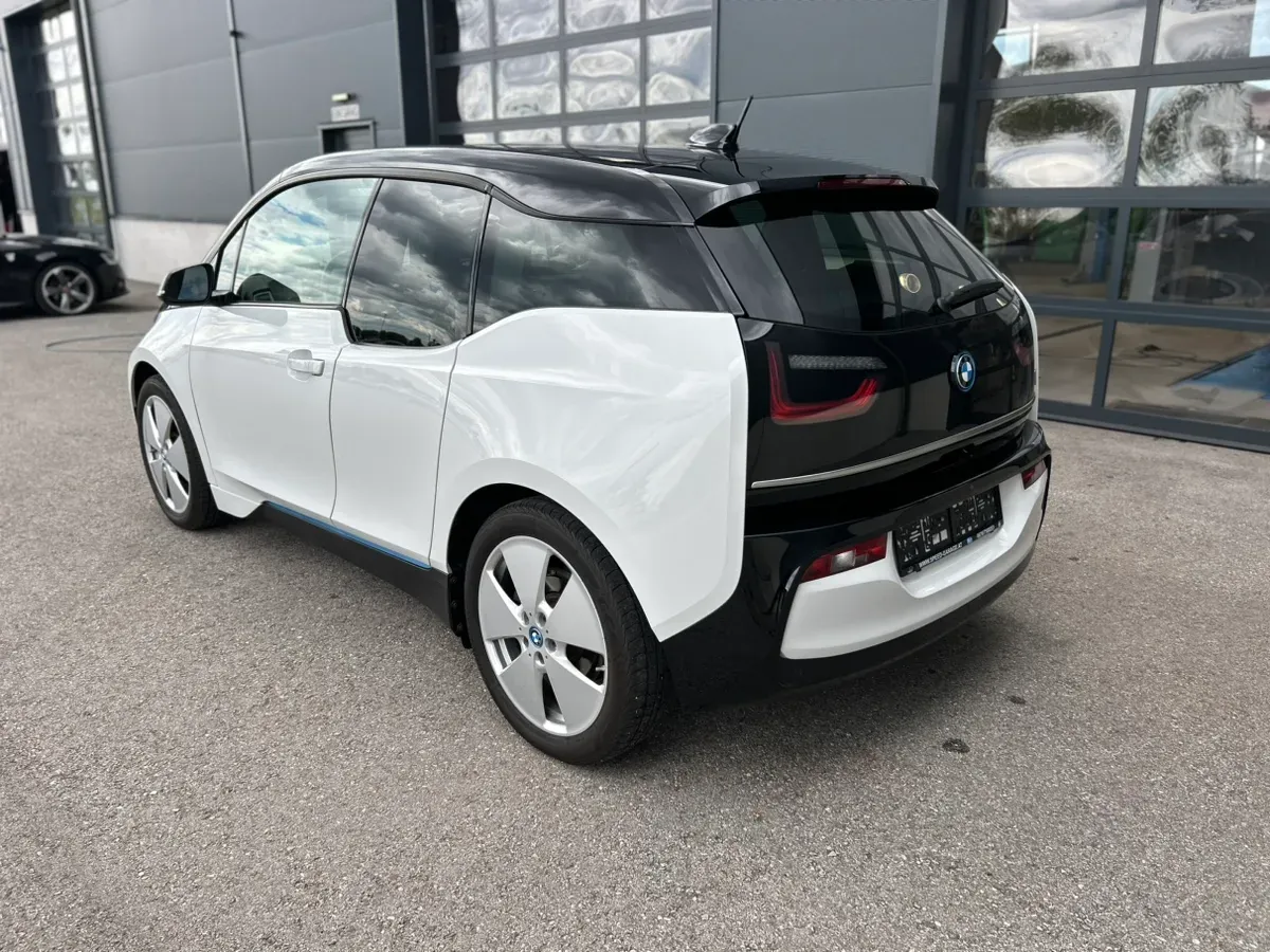 BMW I3 2022 photo 2