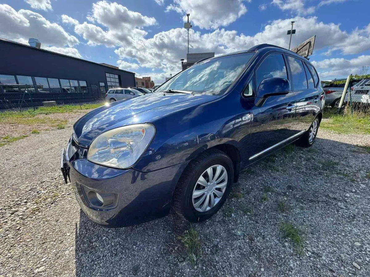 Kia Carens