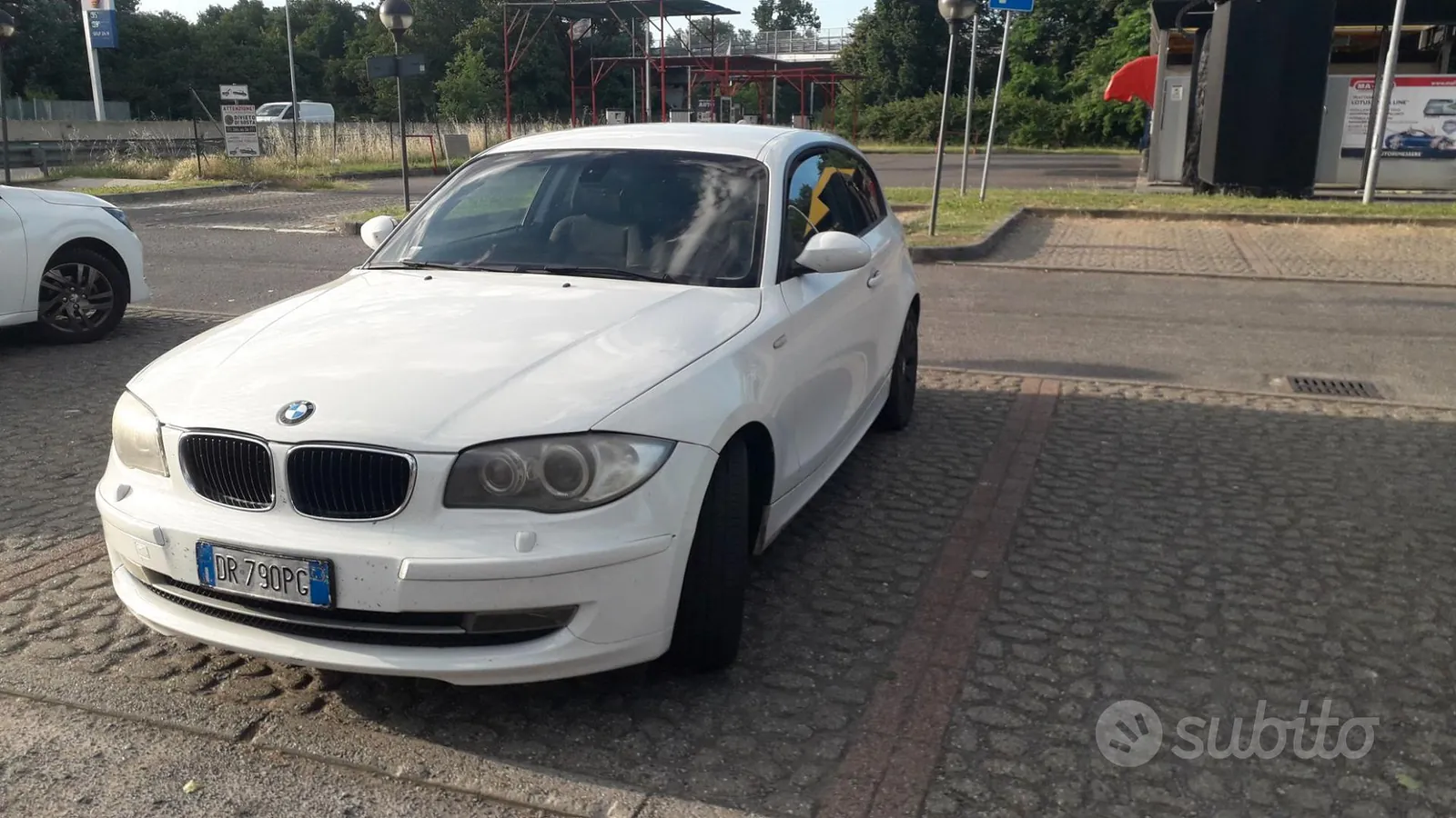 BMW 1 Series 2008 photo 2
