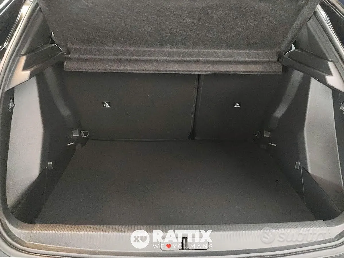 Peugeot 2008 2024 photo 5