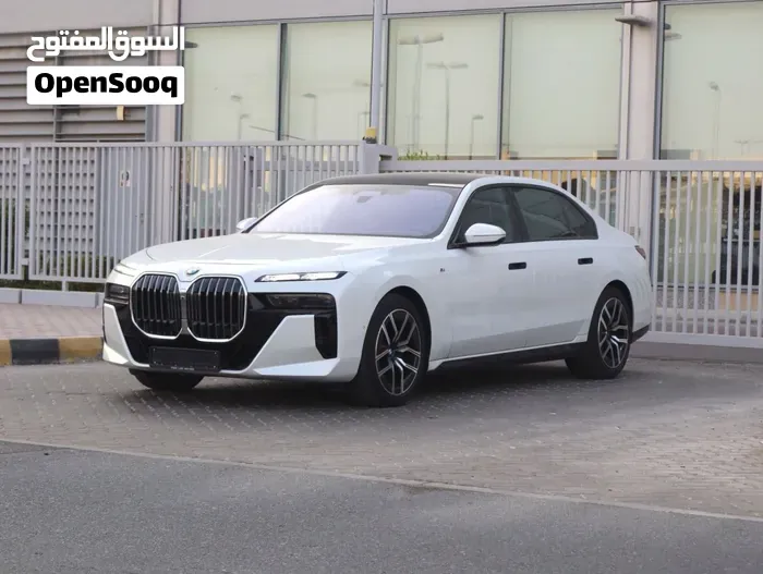 BMW 7 Series 2023 photo 3