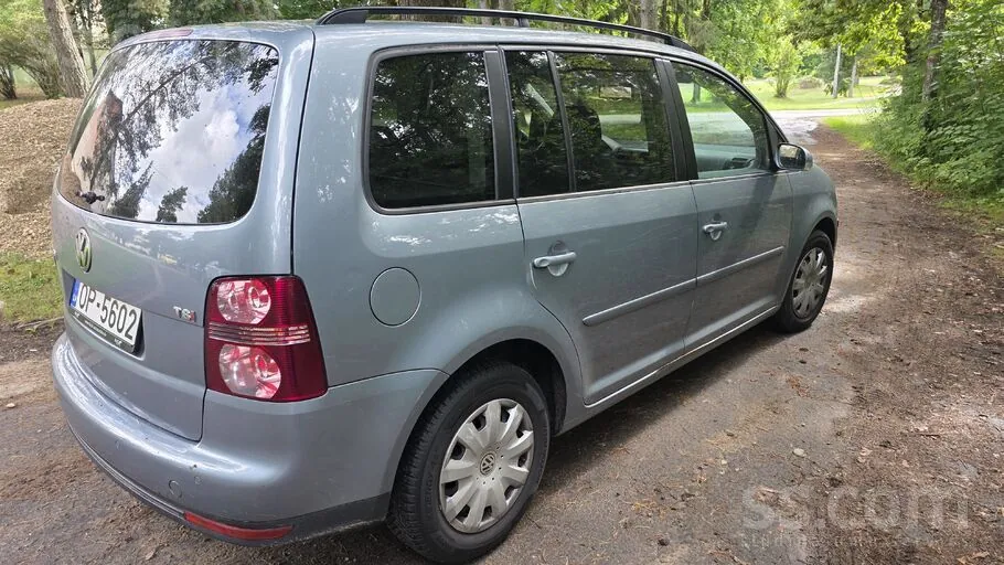 Volkswagen Touran 2007 photo 3