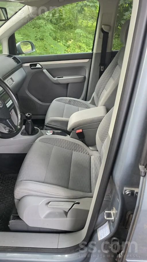 Volkswagen Touran 2007 photo 5