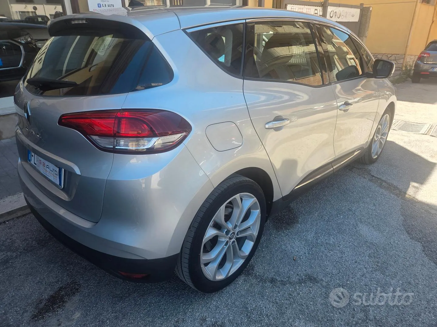 Renault Scenic 2018 photo 5