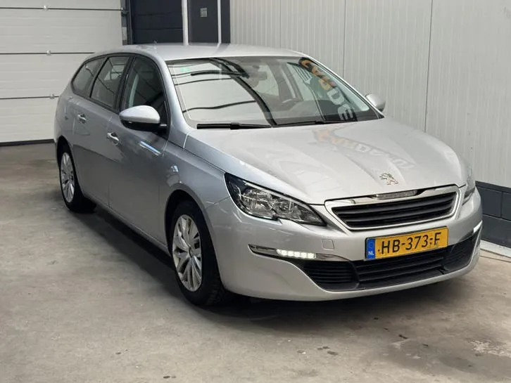 Peugeot 308 2015 photo 3
