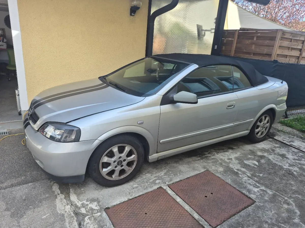 Opel Astra 2003 photo 2