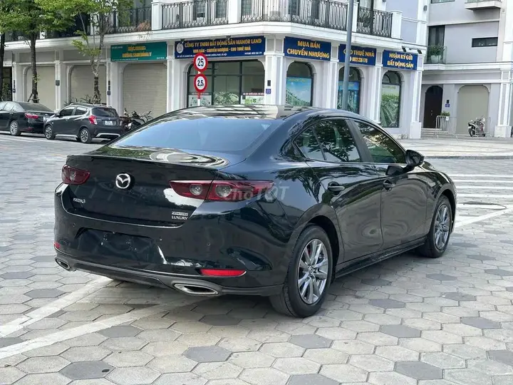 Mazda 3 2022 photo 4