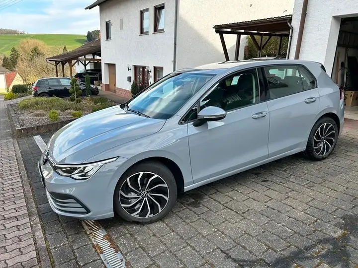 Volkswagen Golf 8