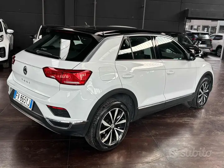 Volkswagen T-Roc 2019 photo 2
