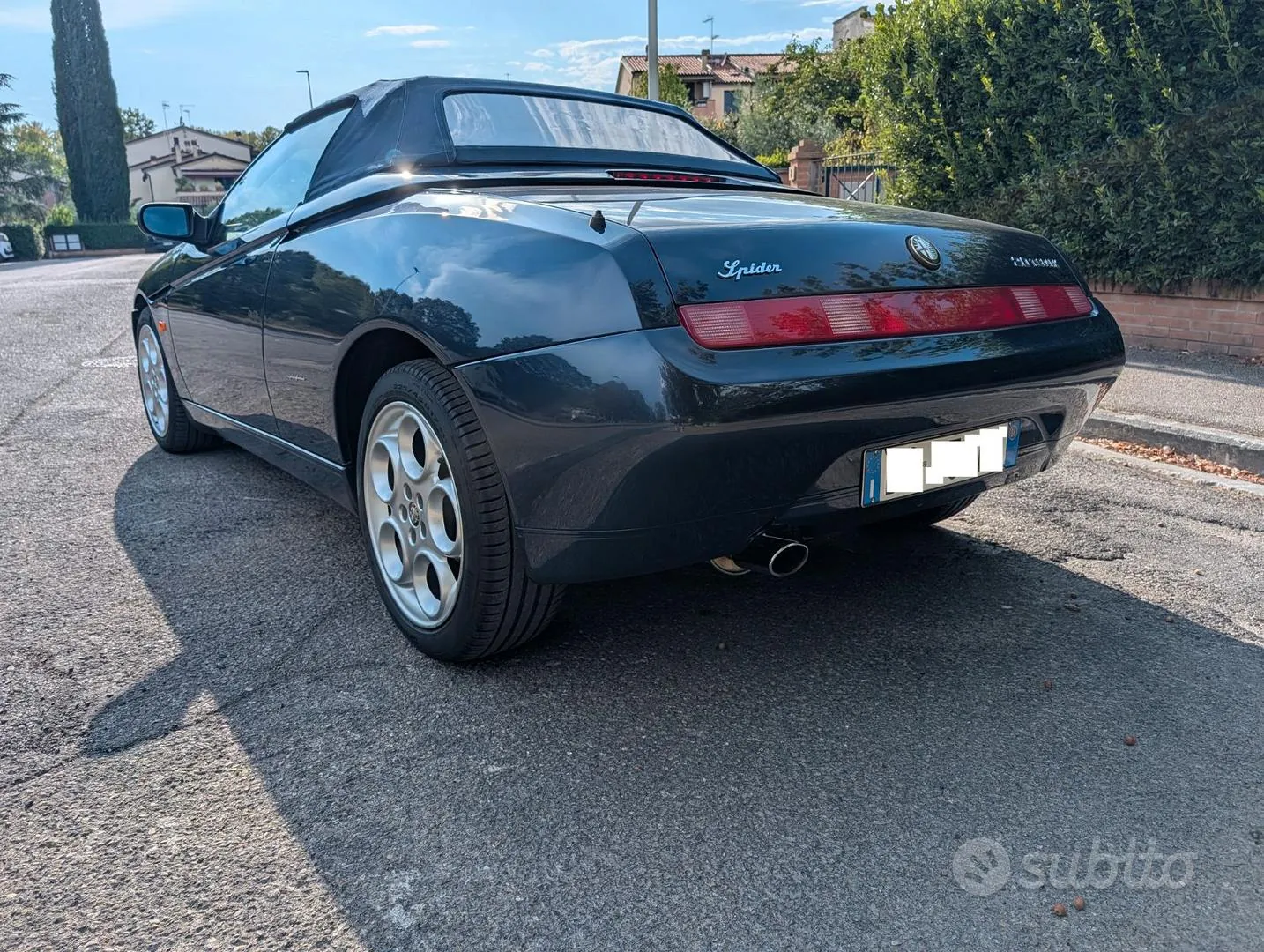 Alfa Romeo Spider 2001 photo 3
