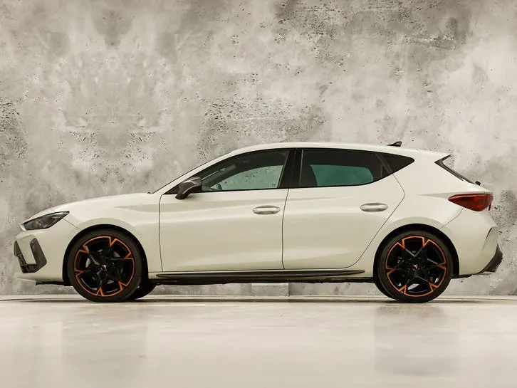 Cupra Leon 2024 photo 2