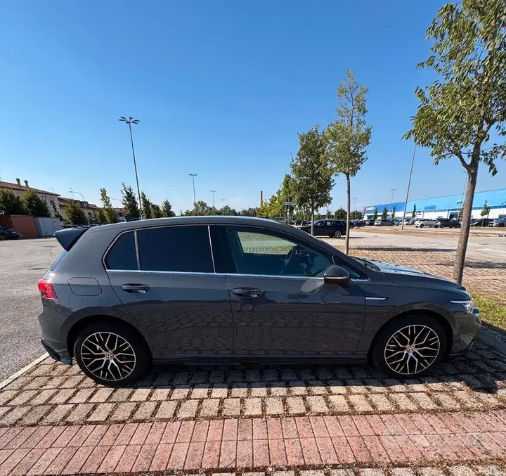 Volkswagen Golf 2023 photo 4