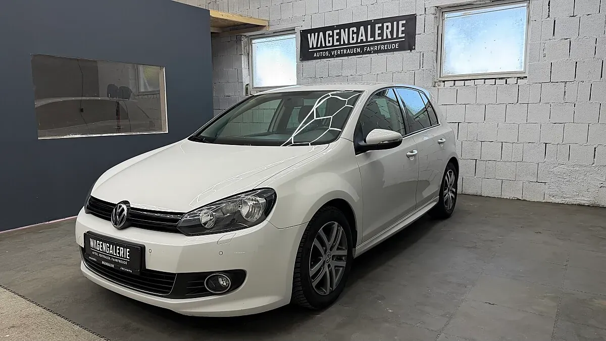 Volkswagen Golf 2011 photo 2