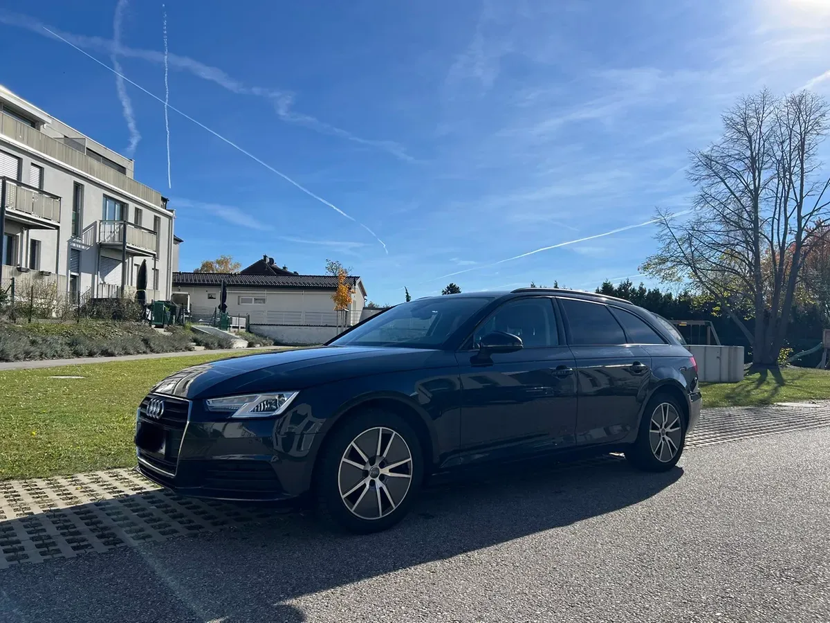 Audi A4 2017 photo 2