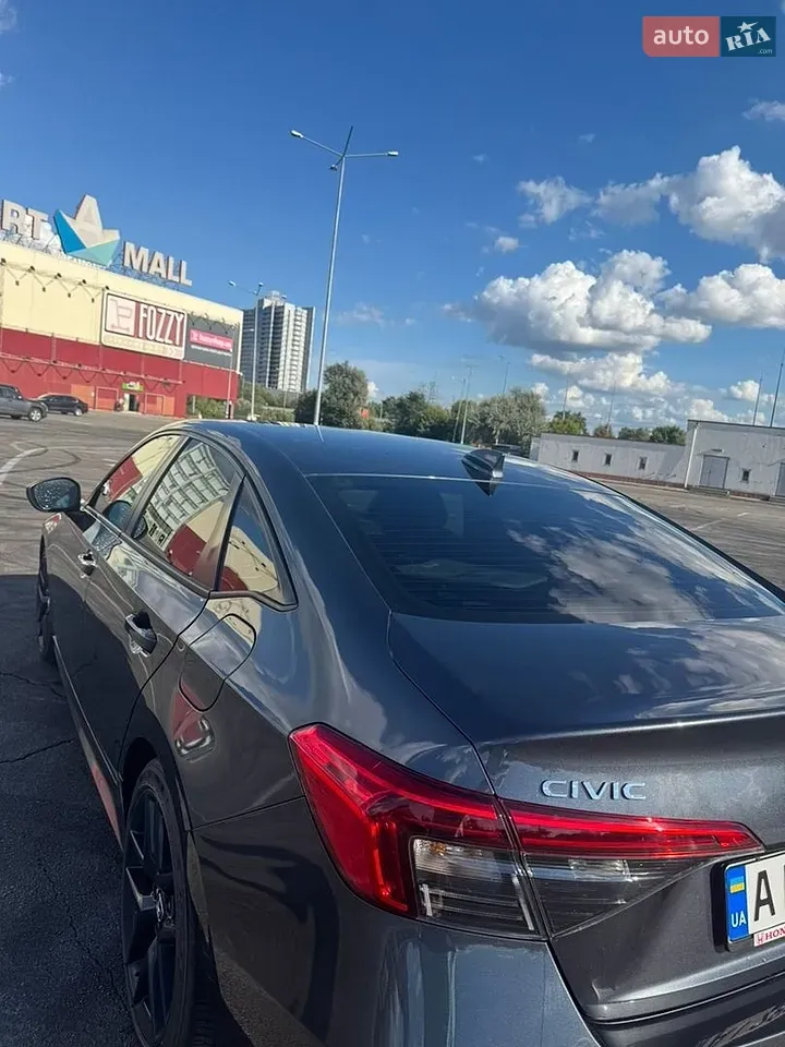 Honda Civic 2023 photo 3