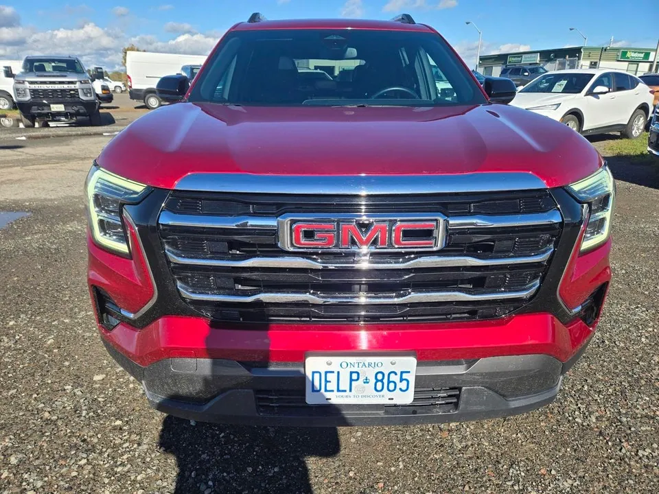 GMC Terrain 2025 photo 2