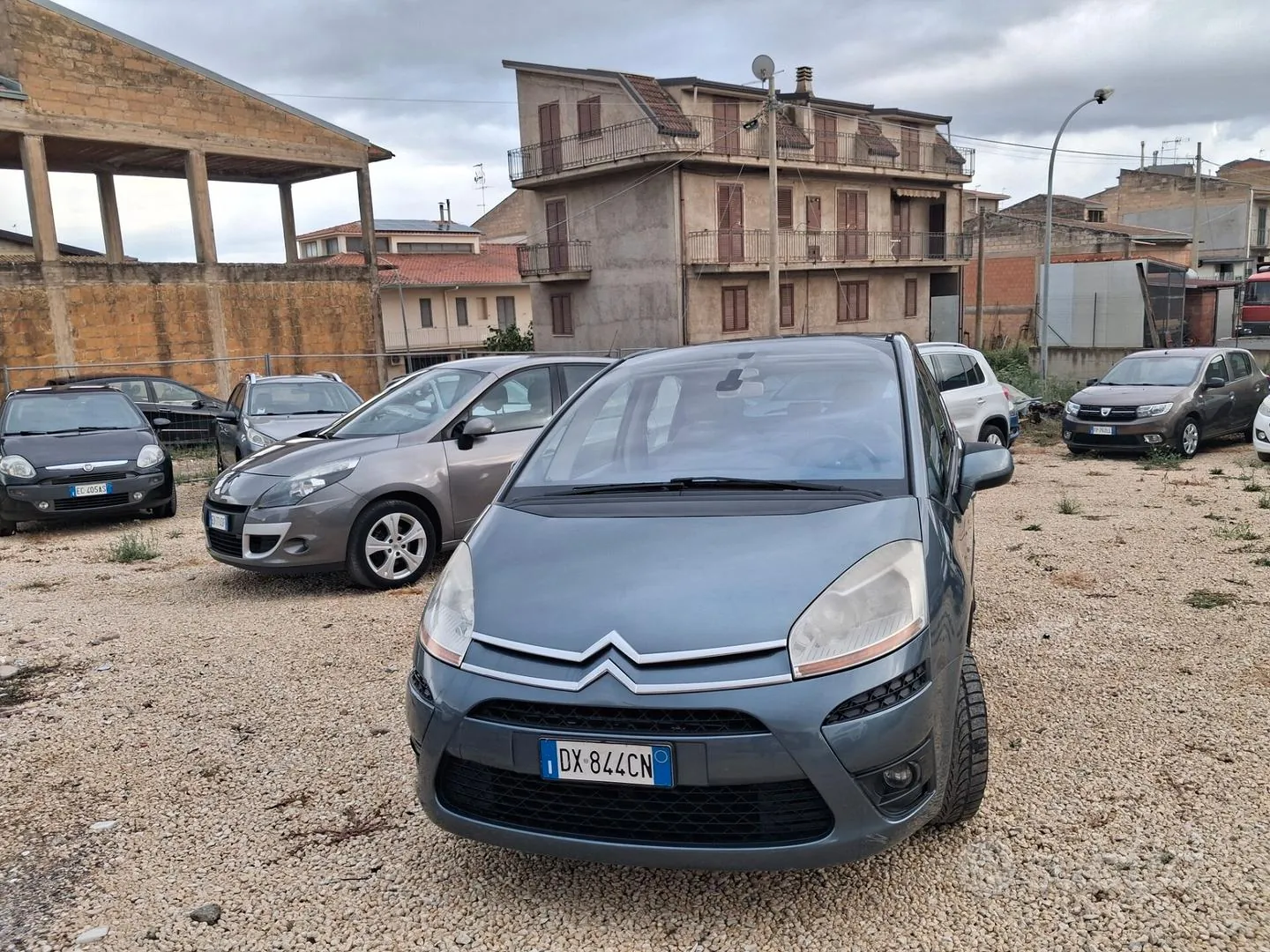 Citroen C4 Picasso 2009 photo 4