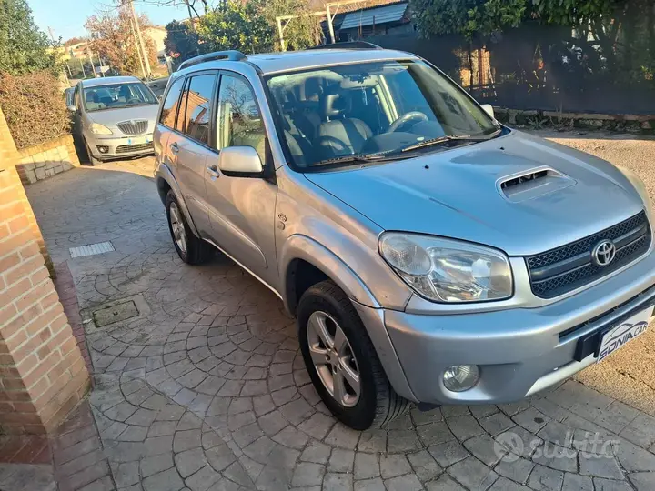 Toyota Rav4 2005 photo 2