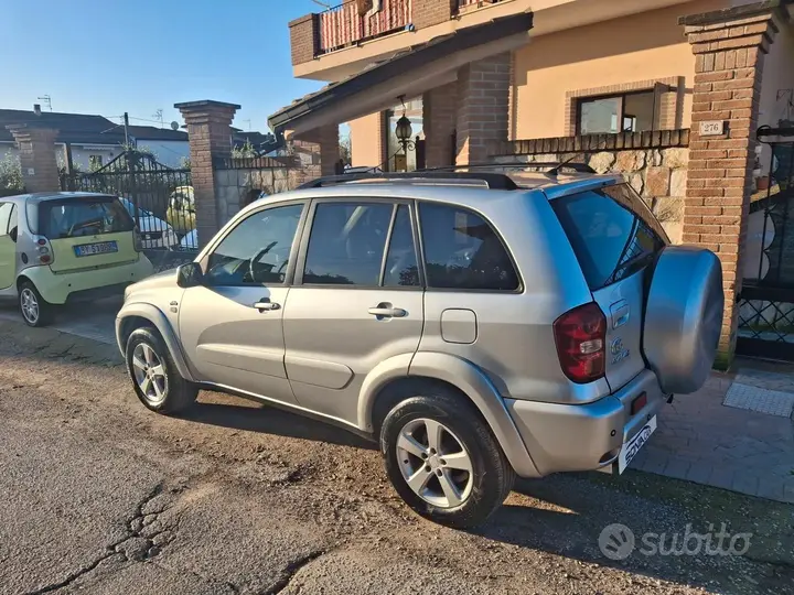 Toyota Rav4 2005 photo 5