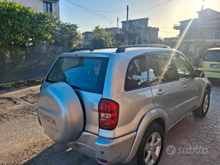 Toyota Rav4 2005 photo 4