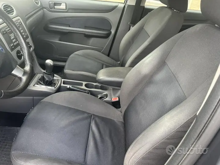 Ford Focus 2006 photo 4