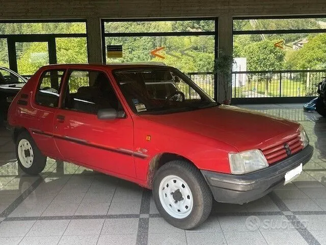 Peugeot 205