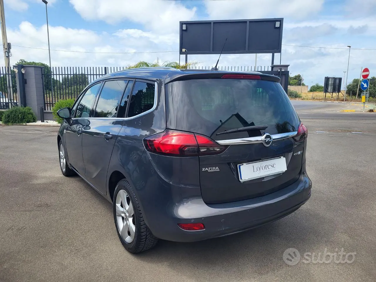 Opel Zafira 2015 photo 3