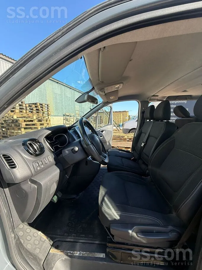 Renault Trafic 2020 photo 2