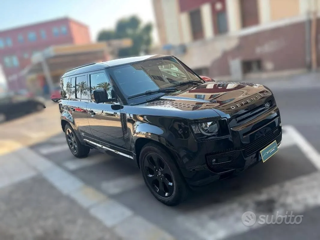 Land Rover Defender 2023 photo 2