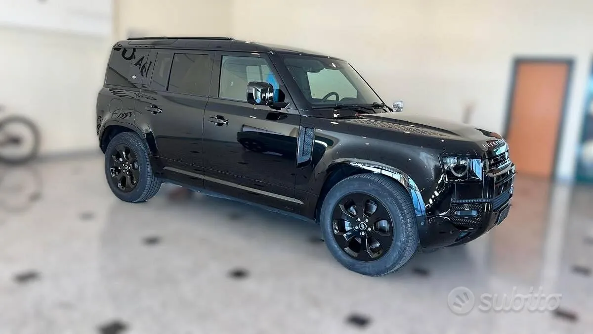 Land Rover Defender 2023 photo 3