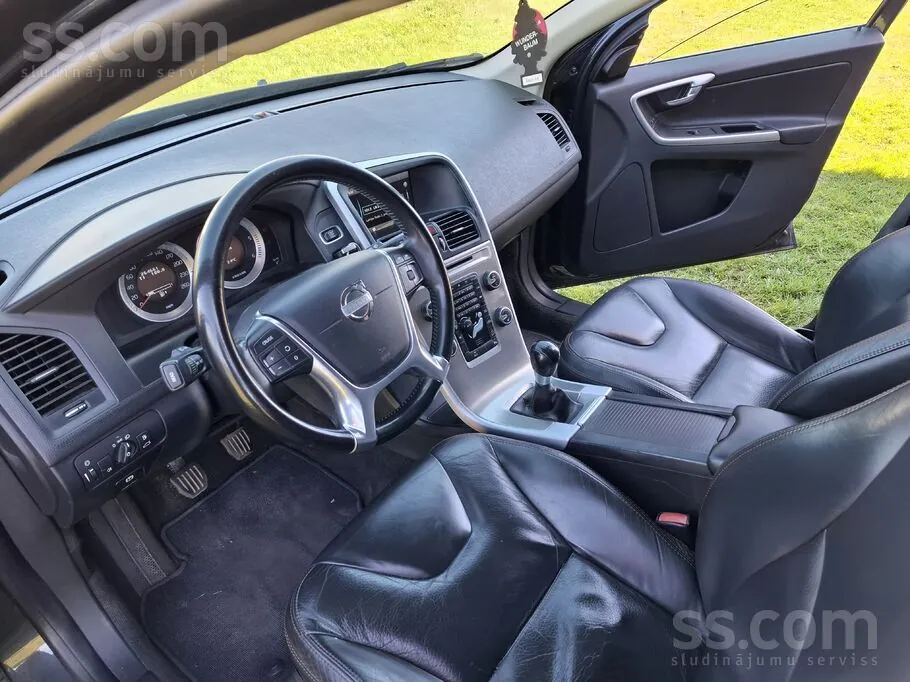 Volvo Xc 60 2011 photo 2