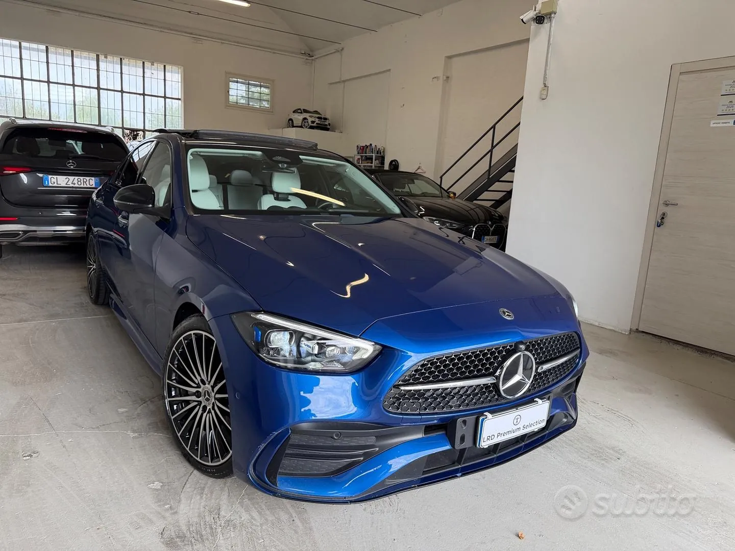 Mercedes-Benz C-Class 2022 photo 2