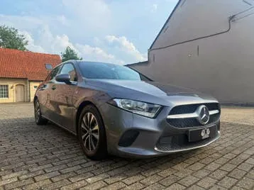 Mercedes-Benz A180