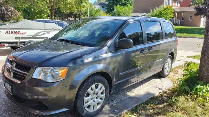Dodge Grand Caravan 2017 photo 4
