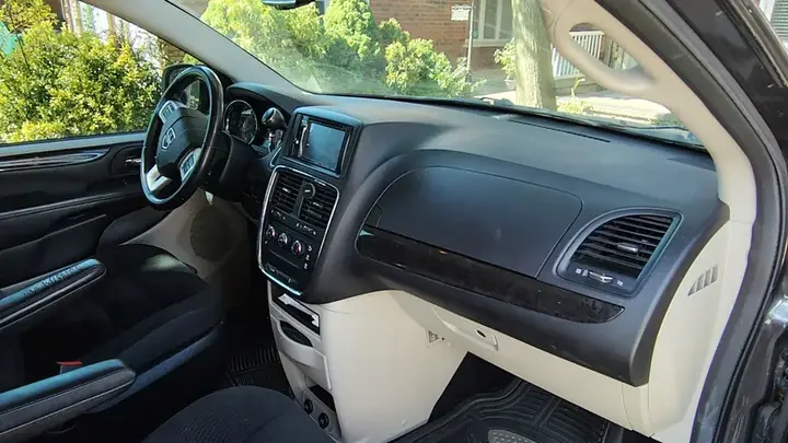 Dodge Grand Caravan 2017 photo 5