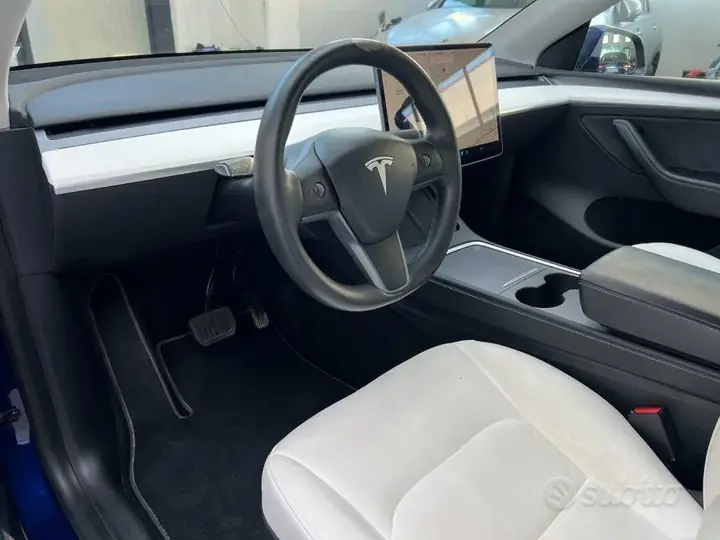 Tesla Model Y 2021 photo 4