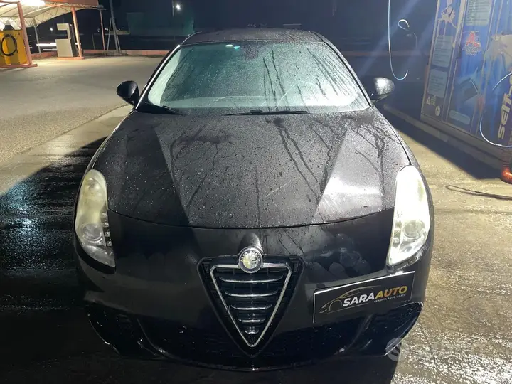 Alfa Romeo Giulietta 2014 photo 4