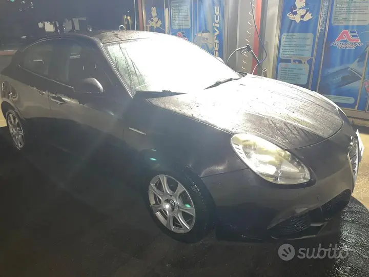 Alfa Romeo Giulietta 2014 photo 3