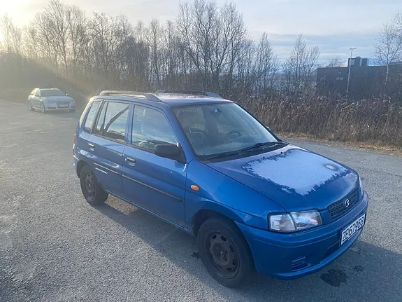 Mazda Demio 2000 photo 4